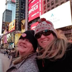 Meet your Posher, Dee